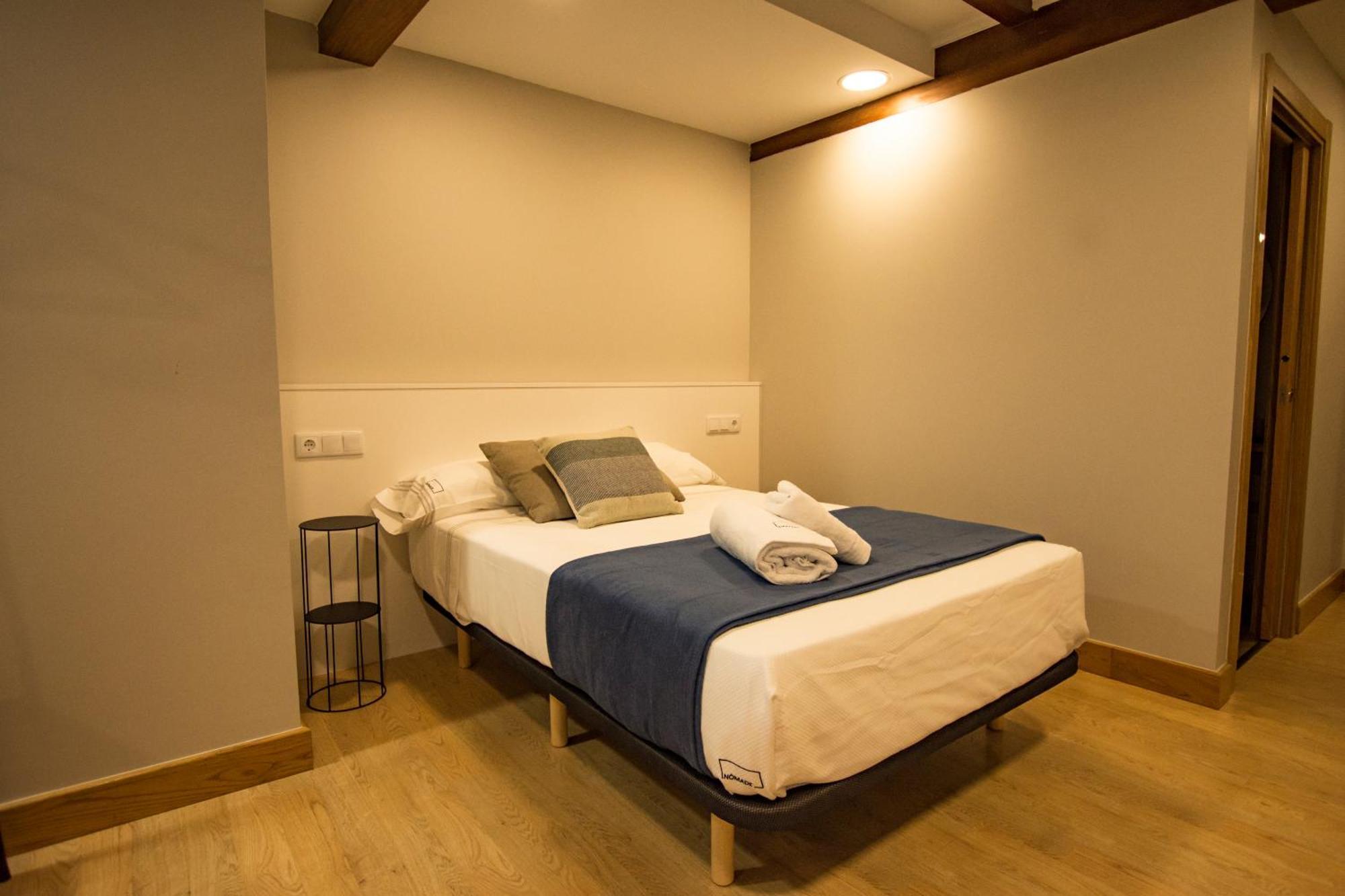 Hostal Nomade Santiago 圣地亚哥－德孔波斯特拉 外观 照片